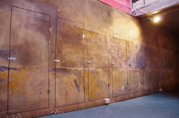 toilet door(s) installed